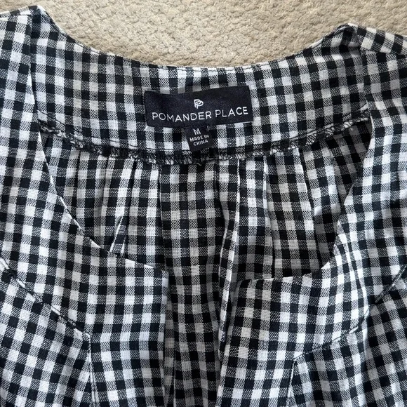 Pomander Place Finley Flutter Sleeve Dress in black and white gingham size Med - Picture 7 of 9
